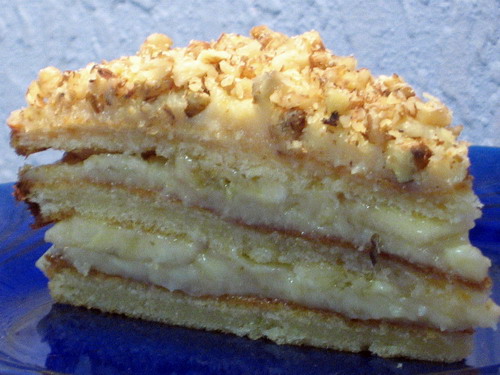 Торт «Наполеон» со сливочным и банановым кремом