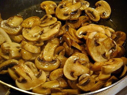 Гречка с грибами и помидорами — рецепт с фото пошагово